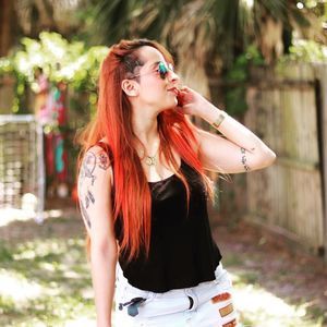 Meet your Posher, Laura